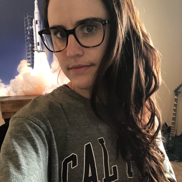 Meet your Posher, Megan - Picture 1 of 1